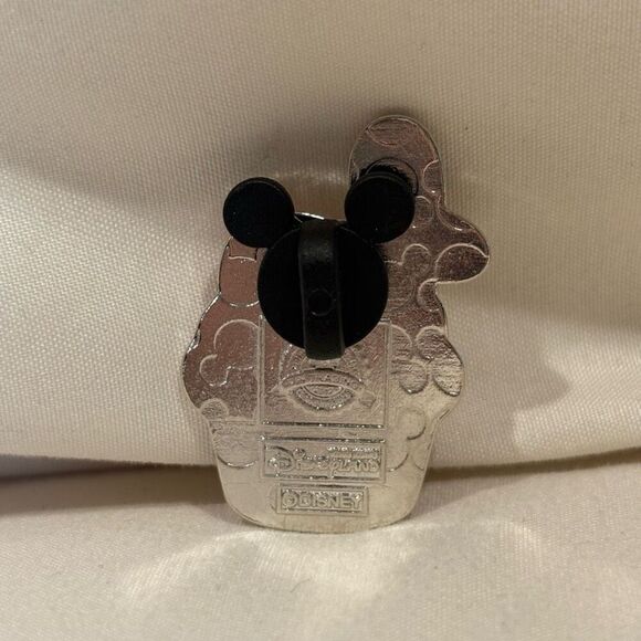 Disney Parks Collectible Trading Pins Pluto Cupcake and Hidden Mickey Grape - Picture 3 of 6
